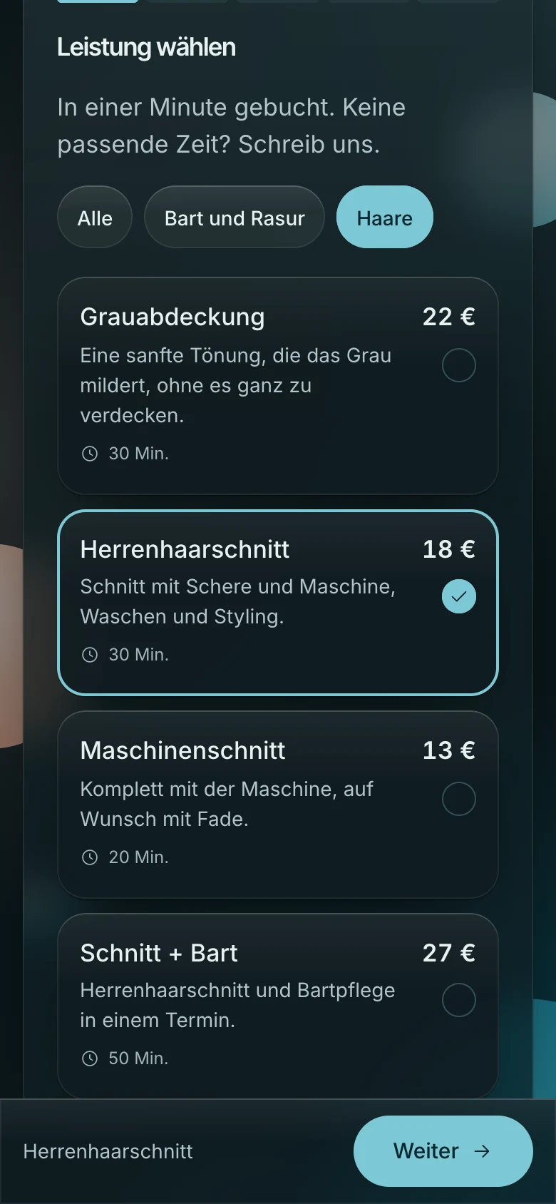 Buchungsseite eines Barbershops auf dem Handy: Leistungen mit Preisen, Herrenhaarschnitt gewählt