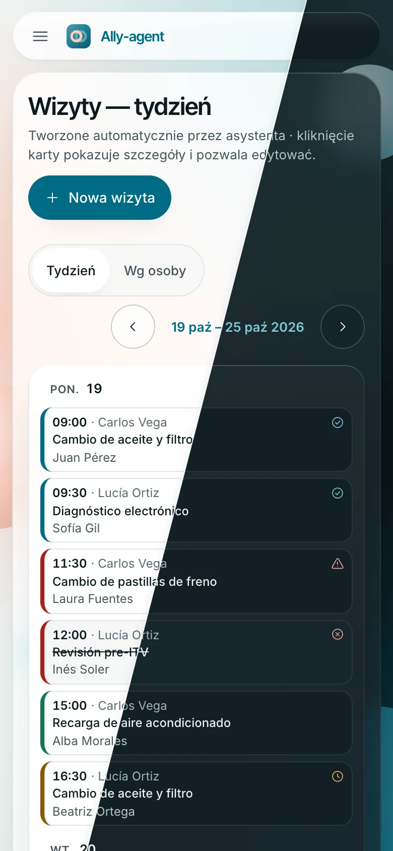 Ten sam kalendarz na telefonie: wizyty z poniedziałku, jedna w wierszu, z tymi samymi kolorami i ikonami statusów. Kadr podzielono po przekątnej: po lewej jasny motyw, po prawej ciemny.